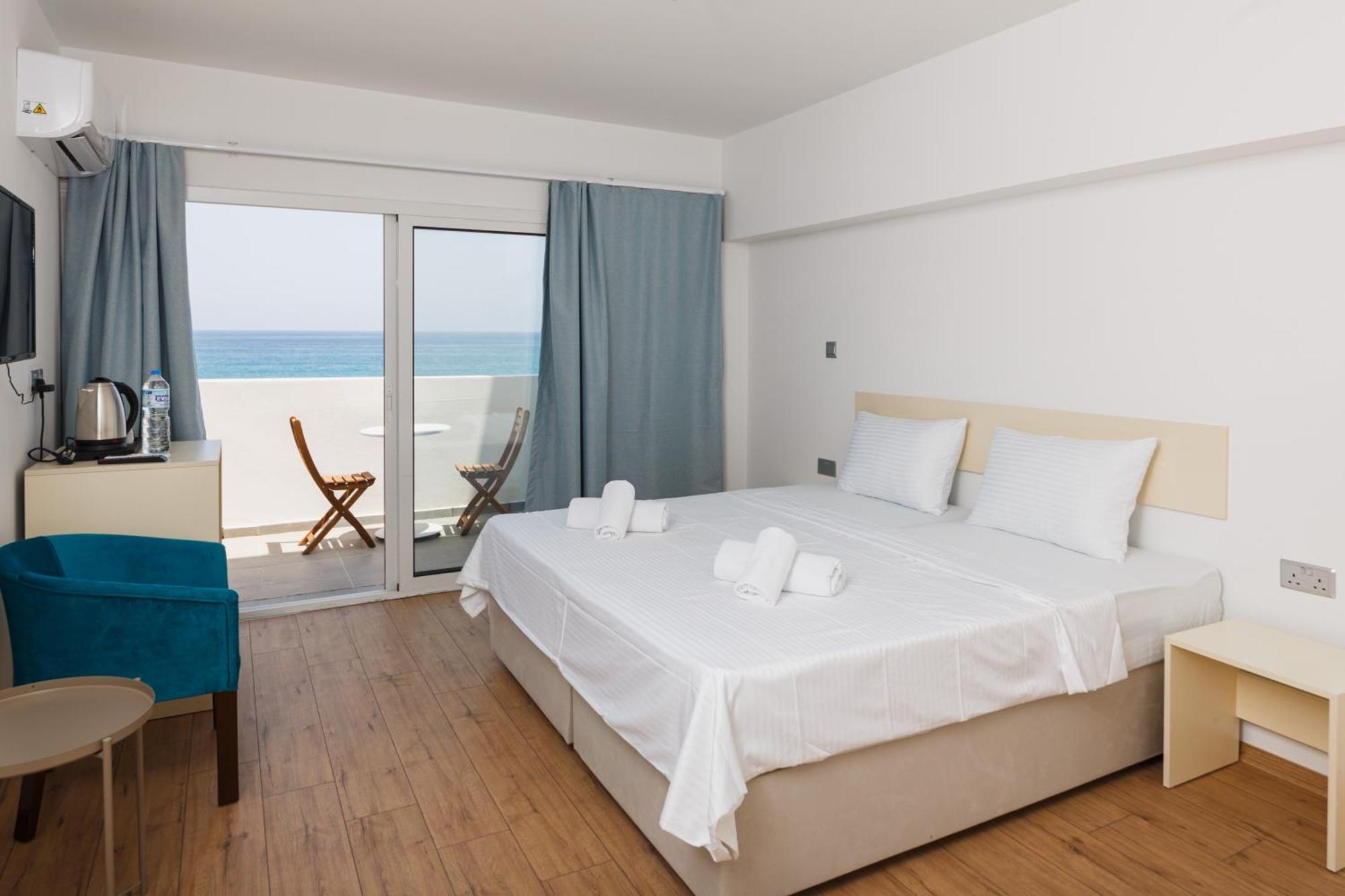 Azure Bay Hotell Ayvaryara Eksteriør bilde