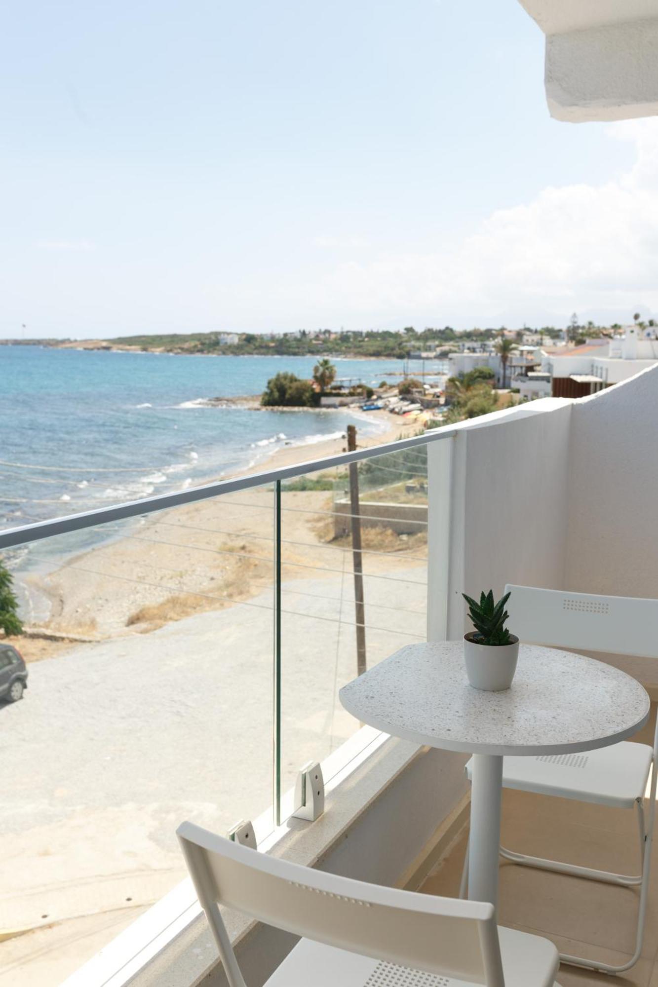 Azure Bay Hotell Ayvaryara Eksteriør bilde