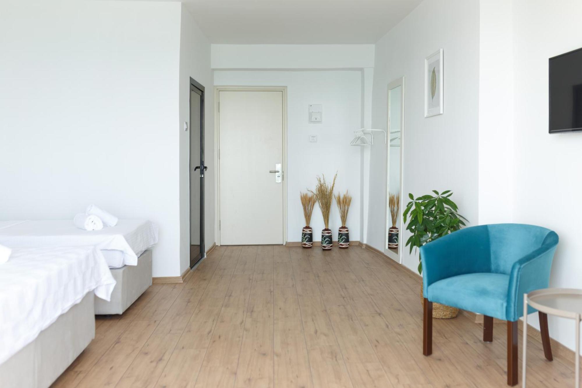 Azure Bay Hotell Ayvaryara Eksteriør bilde