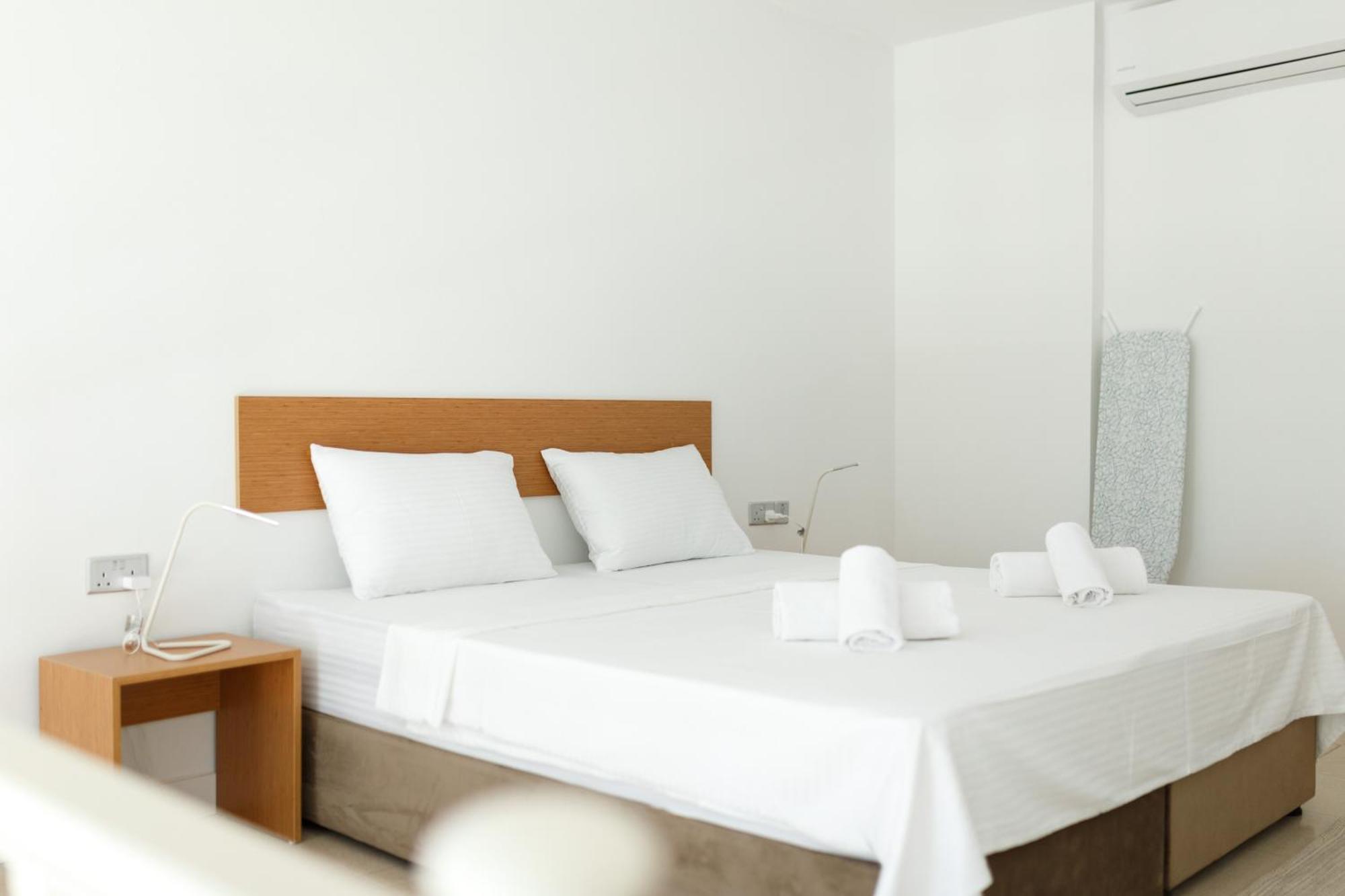 Azure Bay Hotell Ayvaryara Eksteriør bilde